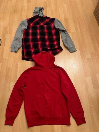 2 Levis Blusen Gr.176 wie neu