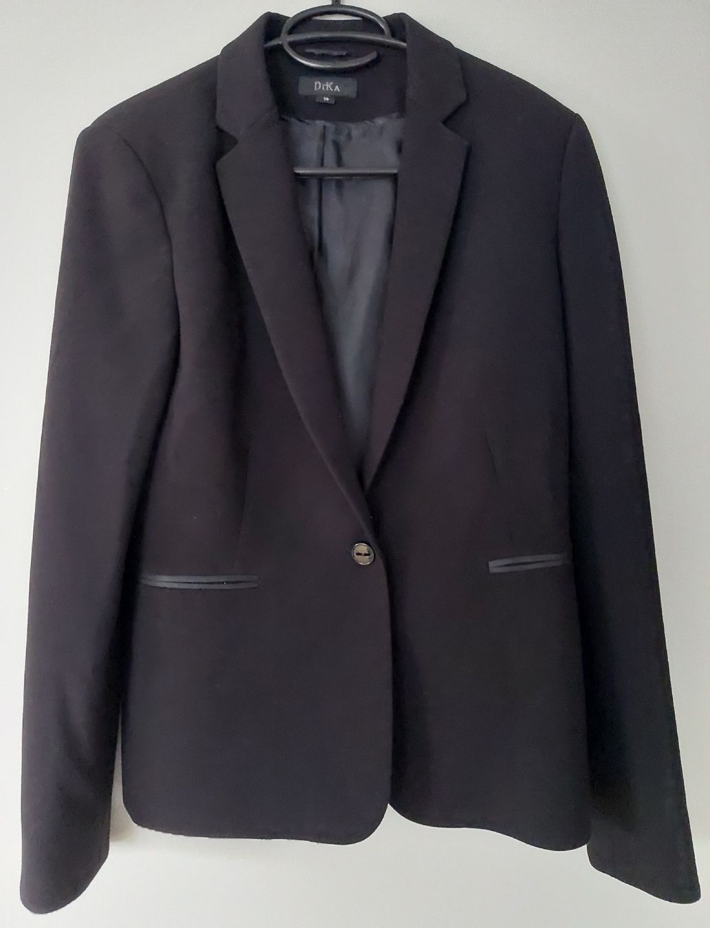 Jacken: Dika Black Elegant Blazer Jacket, Gr. 38, Office Business – Gebraucht aus Watt von Tomaf