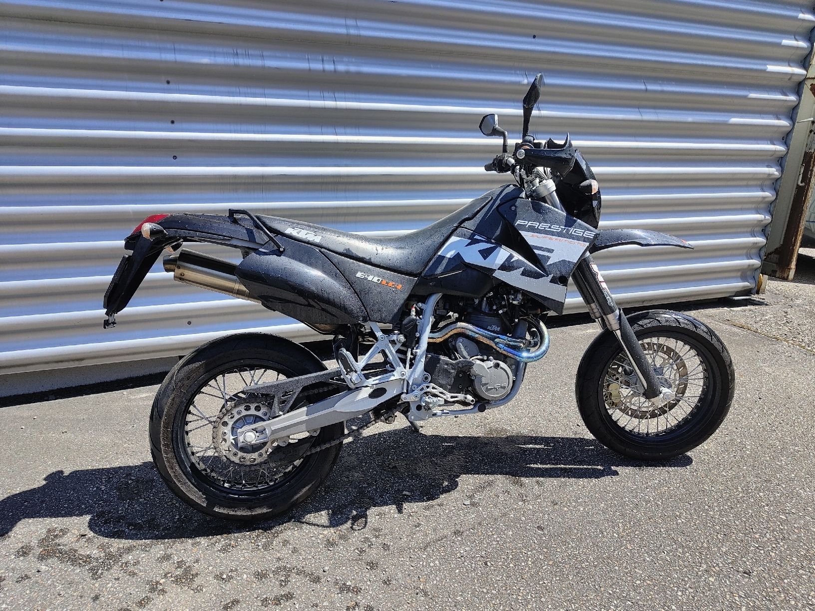 KTM Strada: KTM 640 LC4 Prestige Supermoto – Difettoso da Bürglen UR venduto da Podmladak 3