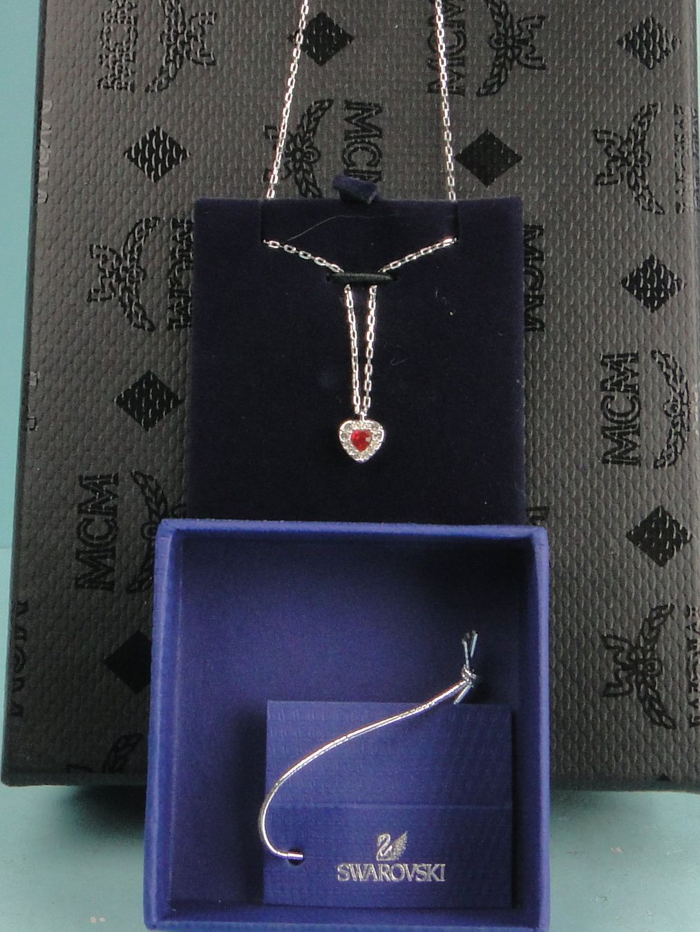 Catenine: Swarovski Halskette Solitaire Pendant – Usato da Bülach venduto da cann11 1