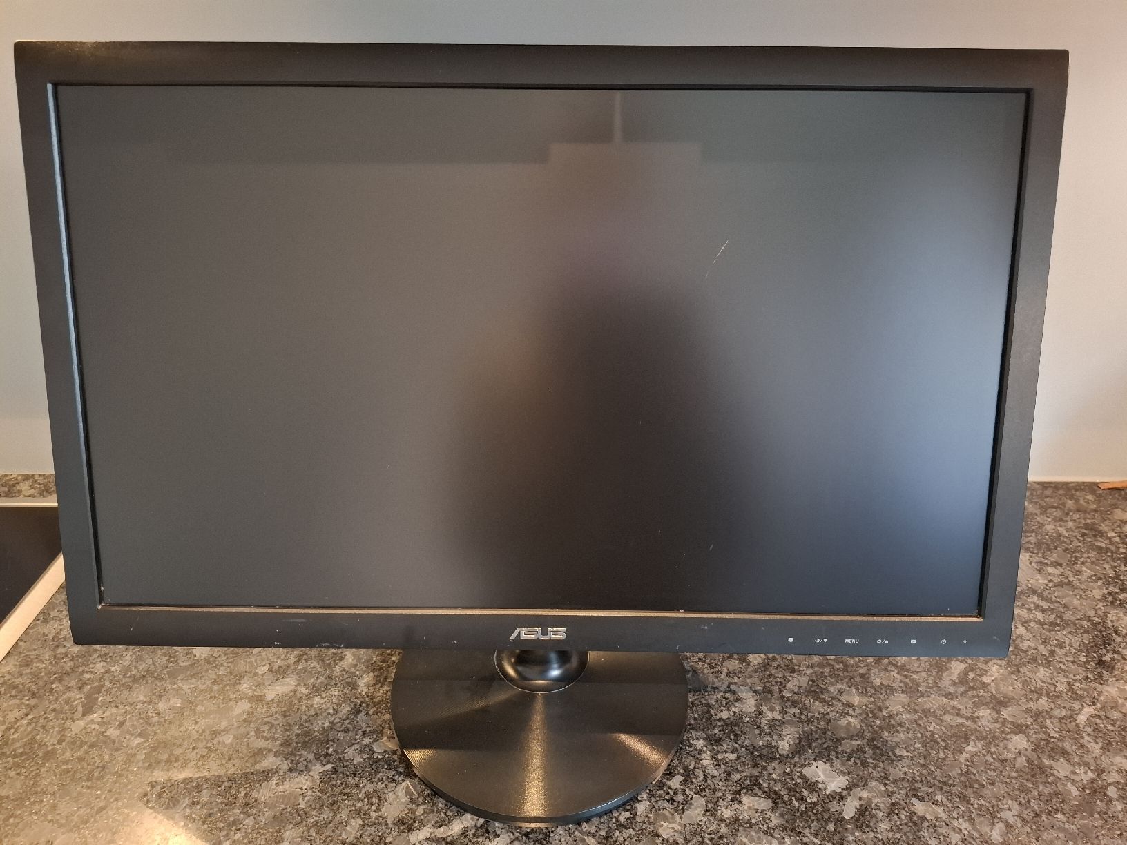Asus Monitor: Écran PC ASUS – Usato da Neuchâtel venduto da FloKo88