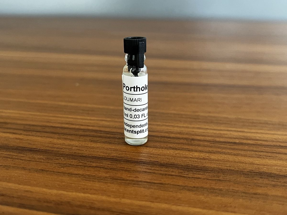Profumi & Eau de Toilette: Loumari Porthole Probe 1ml – Usato da Oberwil BL venduto da nat_n2nh