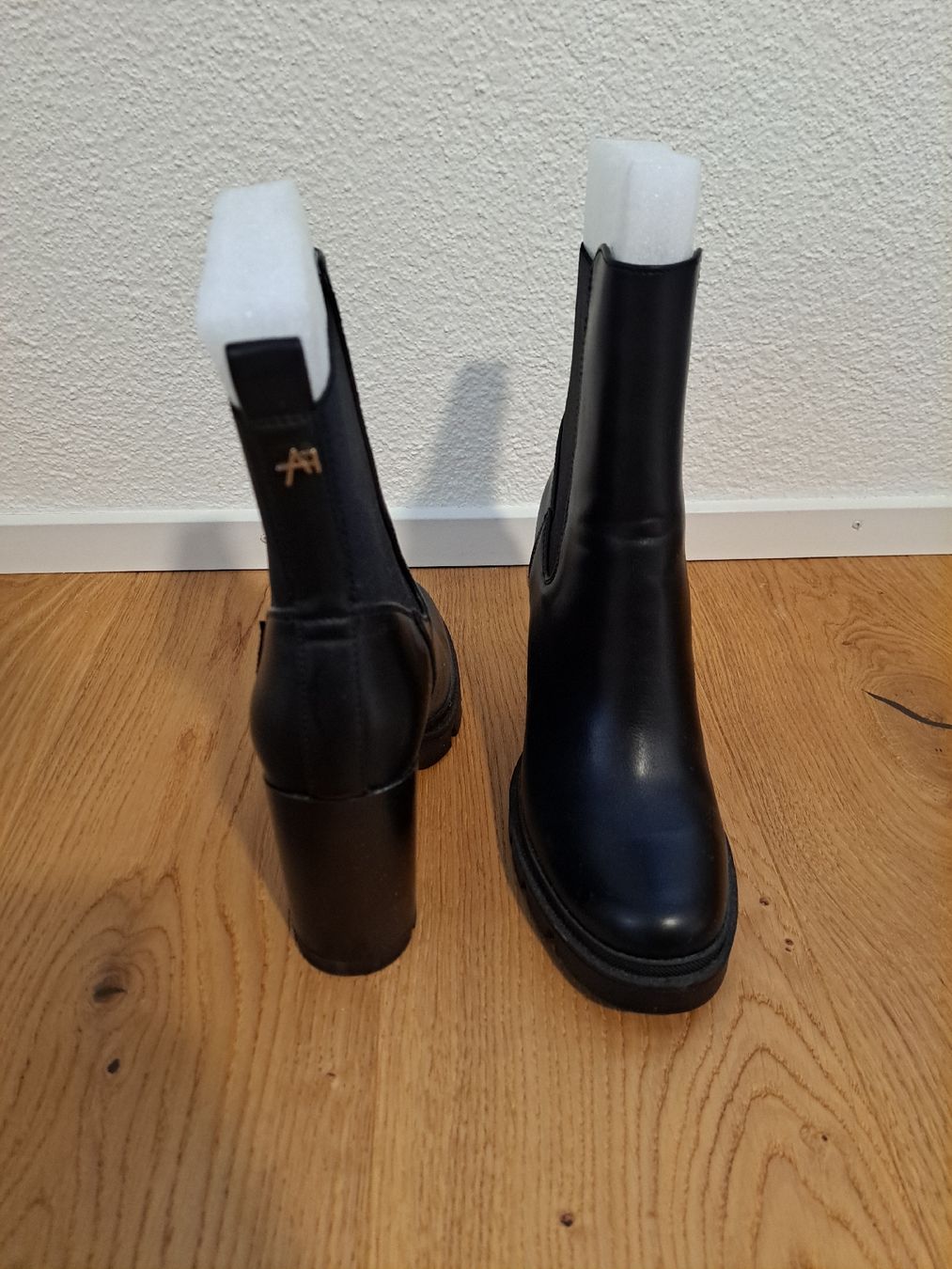 Anna Field Scarpe da donna: Schwarze Stiefeletten, Grösse 42 – Nuovo e nell'imballaggio originale da Sarnen venduto da Noeusu 2