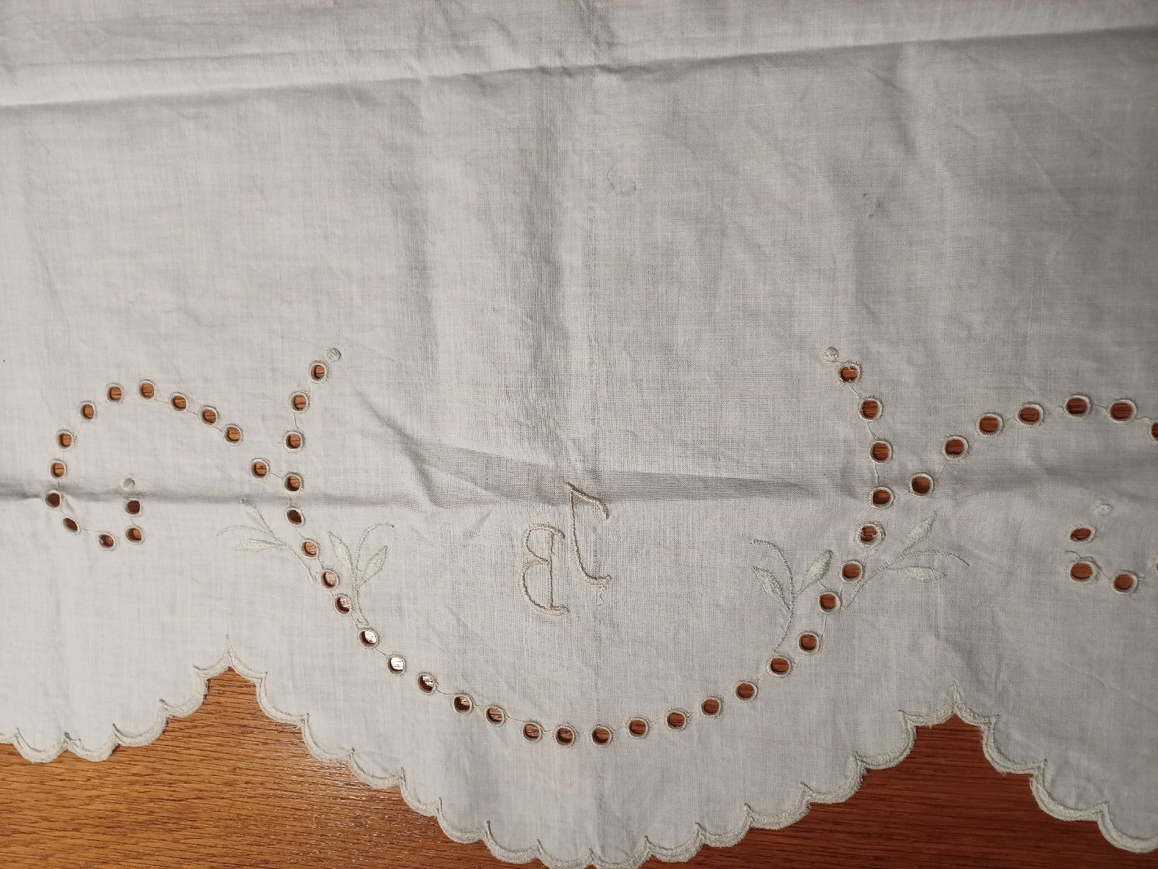 Coperte: Bestickte spezielle Decke – Usato da Gächliwil venduto da lesidees 4