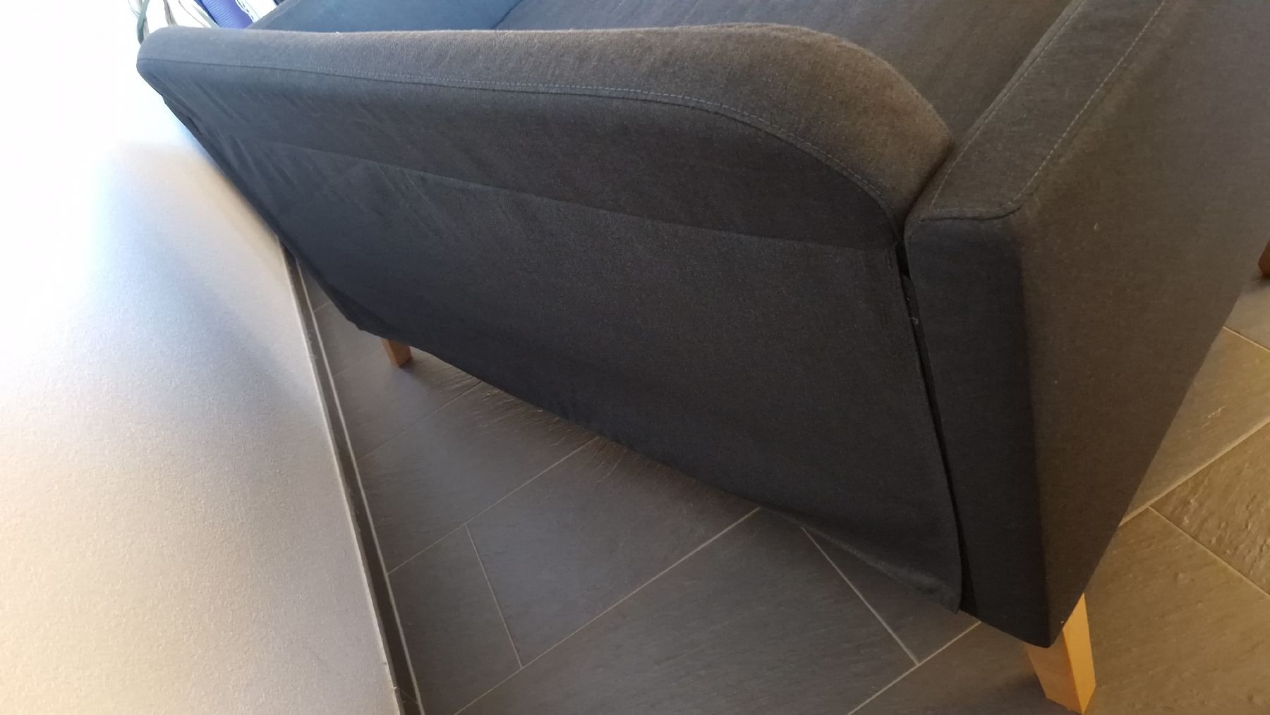 Ikea Sofas: Gemütliches Kleinsofa anthrazit – Gebraucht aus Lufingen von Yumahe 3