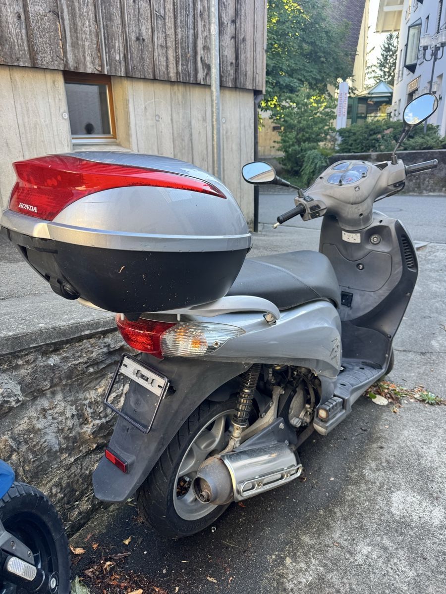 Honda Strasse: Honda ps125i – Gebraucht aus Windisch von val_d66z 3