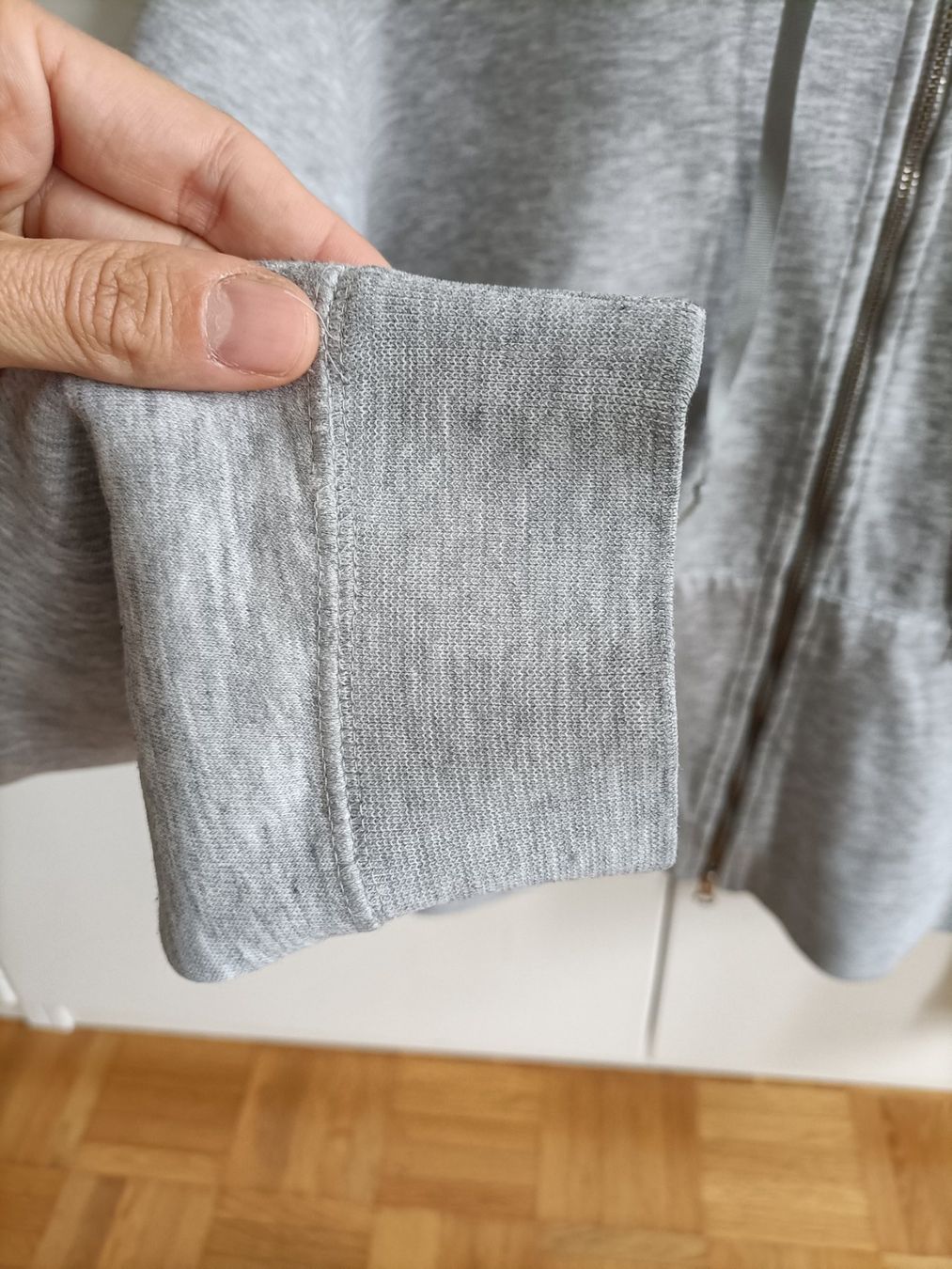 Nike Jacken: Nike Zip Damen-Hoodie, Grau, Gr. S – Gebraucht aus Zürich von taniayyo 3
