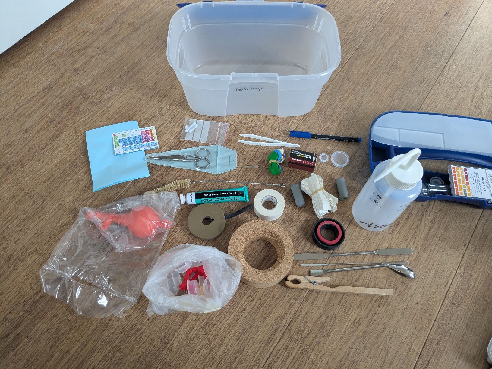 Tutti gli attrezzi: Box mit Labormaterial ETH – Usato da Zürich venduto da moi_tl5h 3