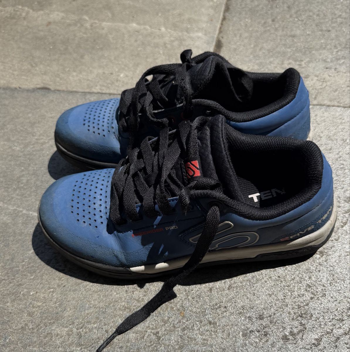 Five Ten Scarpe da uomo: Adidas Five Ten Freerider Pro Schuhe Grösse 39.5 – Usato da Kehrsatz venduto da tonisch 1