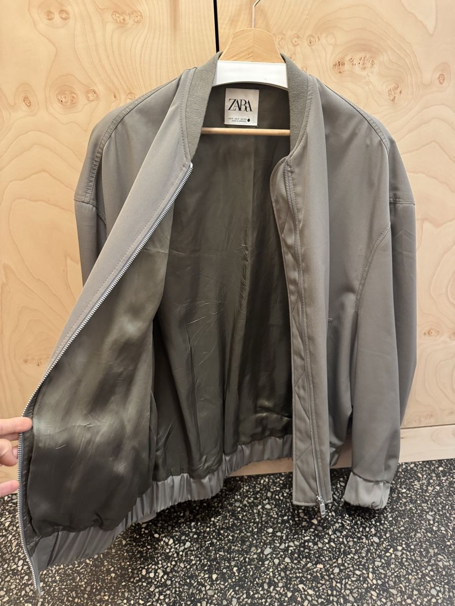 Zara Giacche: Zara bomber jacket oversized small to medium – Usato da Zürich venduto da gva_r9gs 1