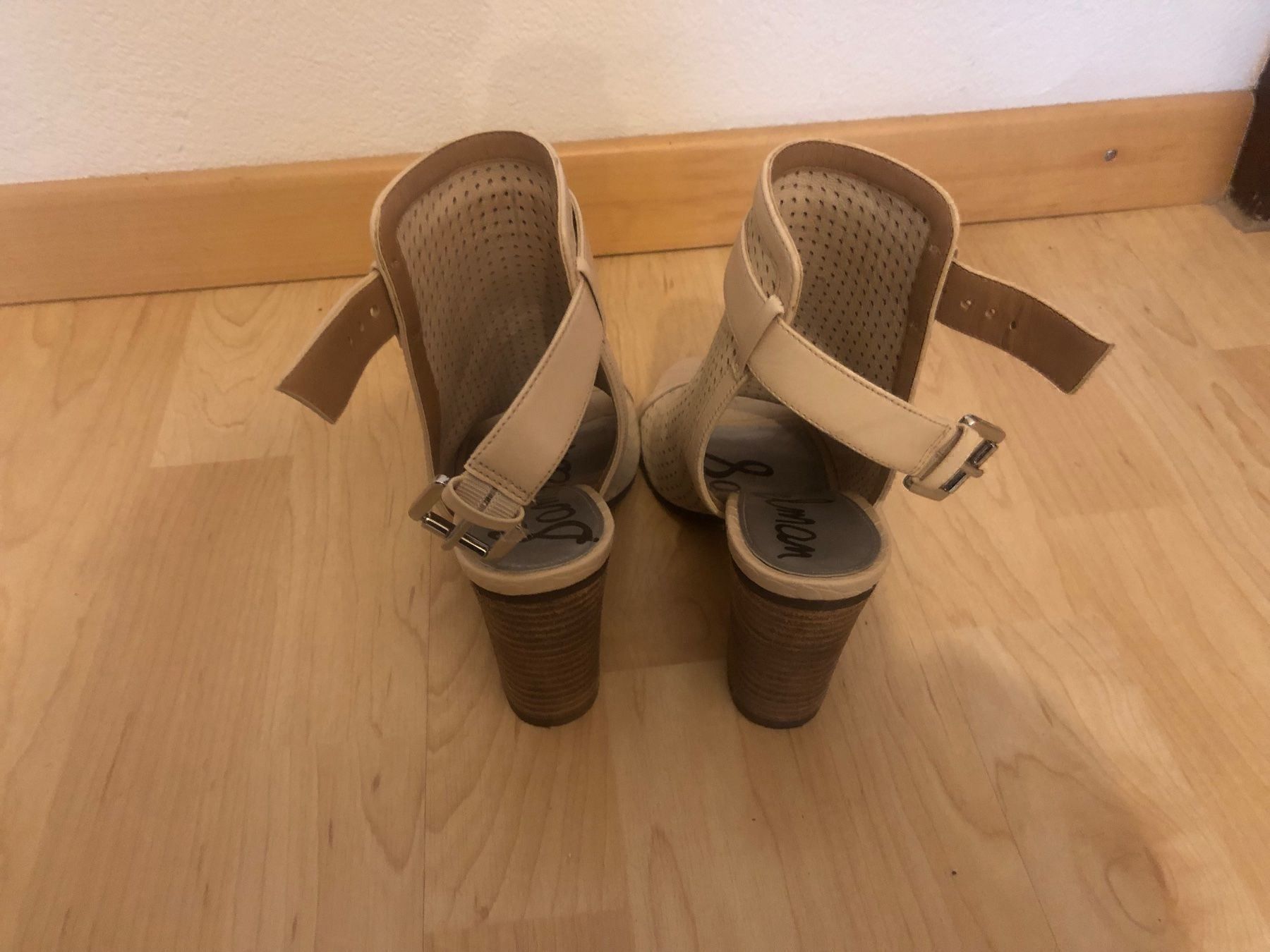 Scarpe da donna: Sandalen gr 36 – Nuovo (secondo la descrizione) da Oberglatt ZH venduto da Hero1512