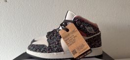 Air Jordan 1 Mid Sneakers gemustert neuwertig frauen