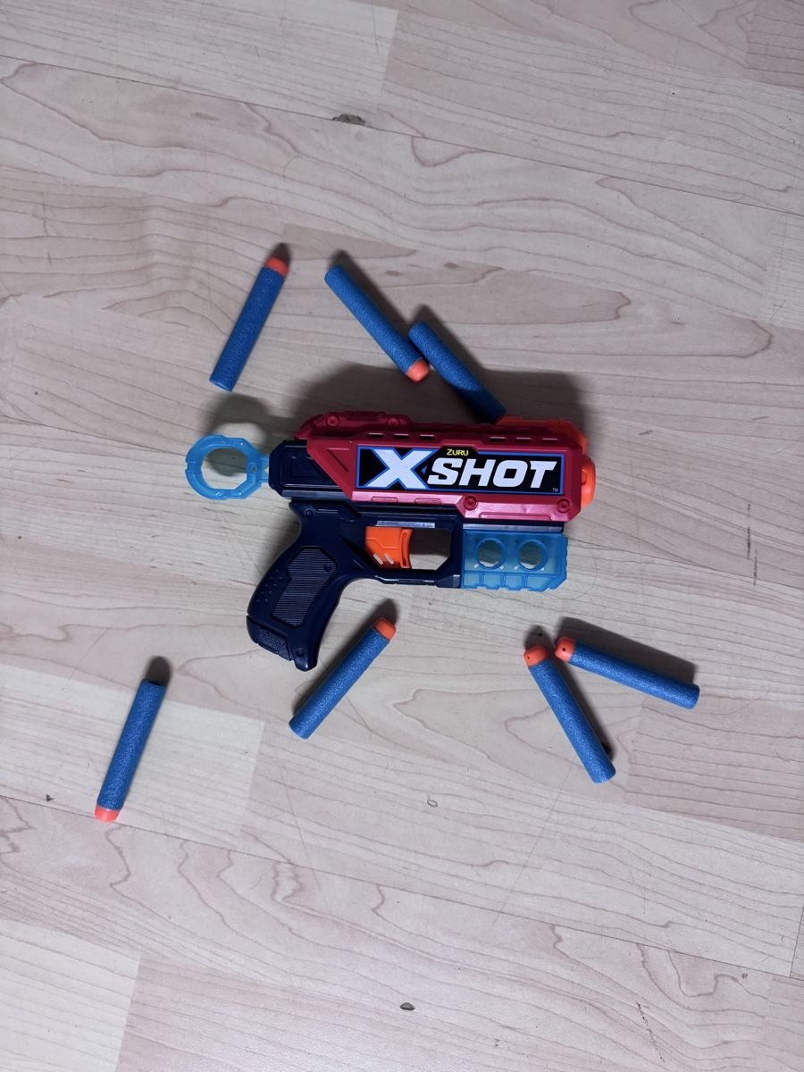Nerf Spielzeuge: 5 verschiedene Nerf Blaster einer mit bällen – Gebraucht aus Scuol von pfi_7l2j 4