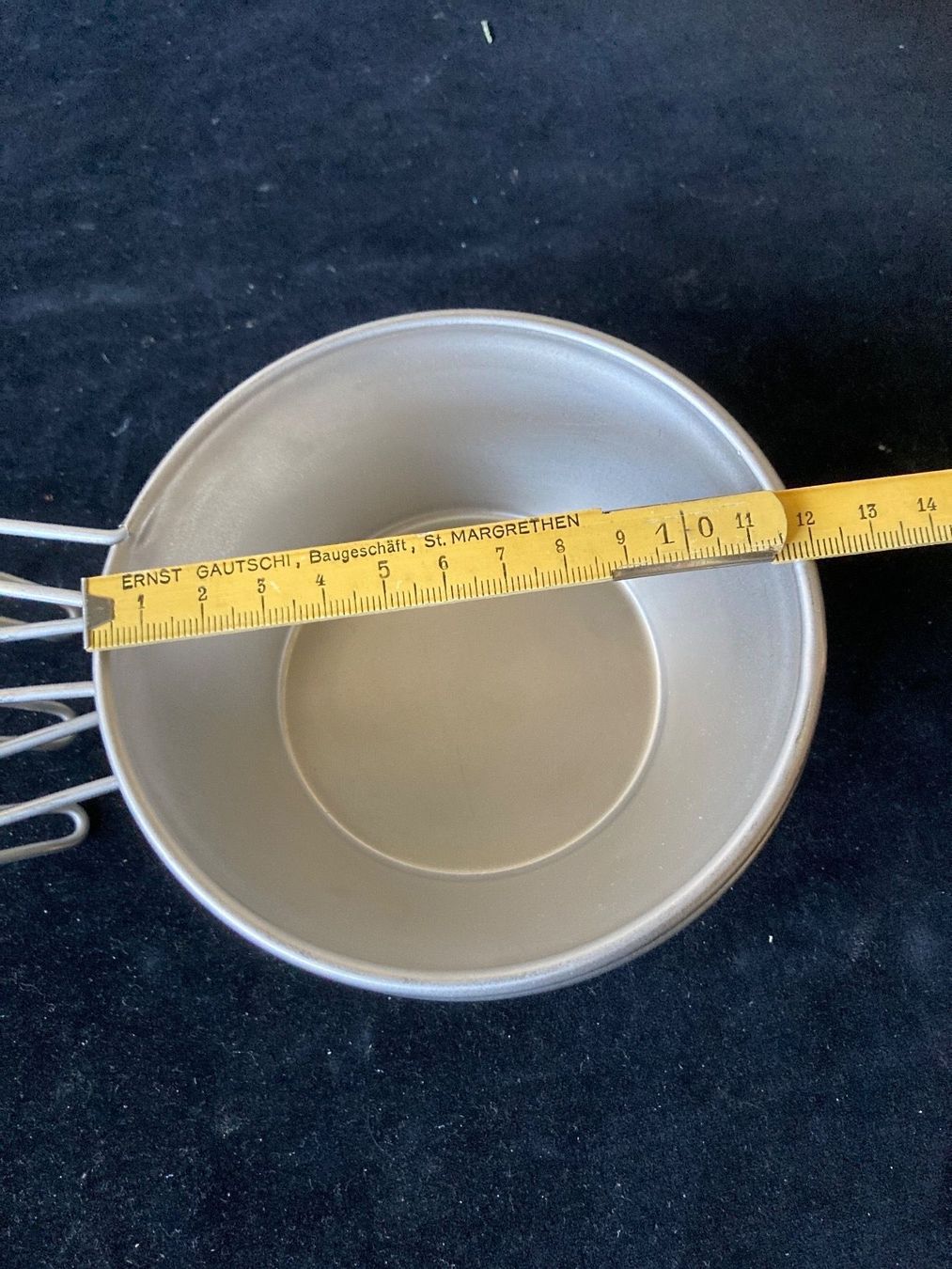 Moules à gâteaux: 3 Aluminium-Backformen mit Griff – D'occasion à Zürich par Chaeffeler 3