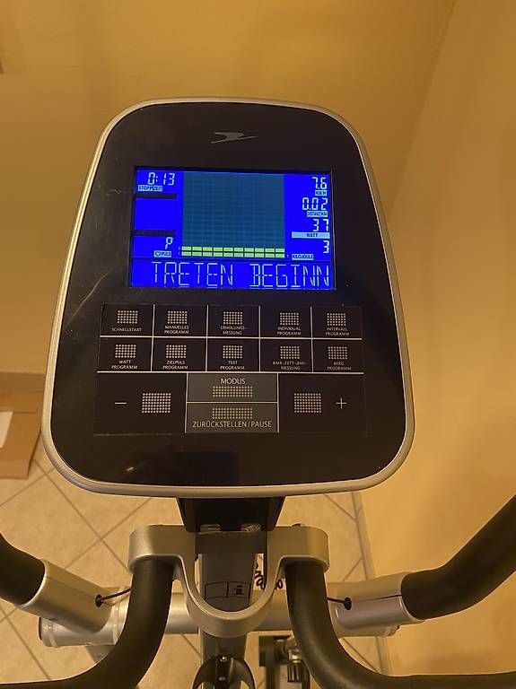 Vélos d'appartement: Crosstrainer Ergometer – D'occasion à Lüchingen par ebkaufsuche 2
