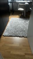 Hochflor Teppich grau rechteckig gebrauchter Zustand