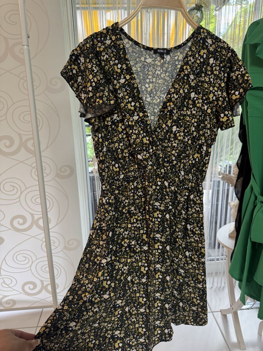 Lotti di vestiti: Kleider set – Usato da chur venduto da merygori 2