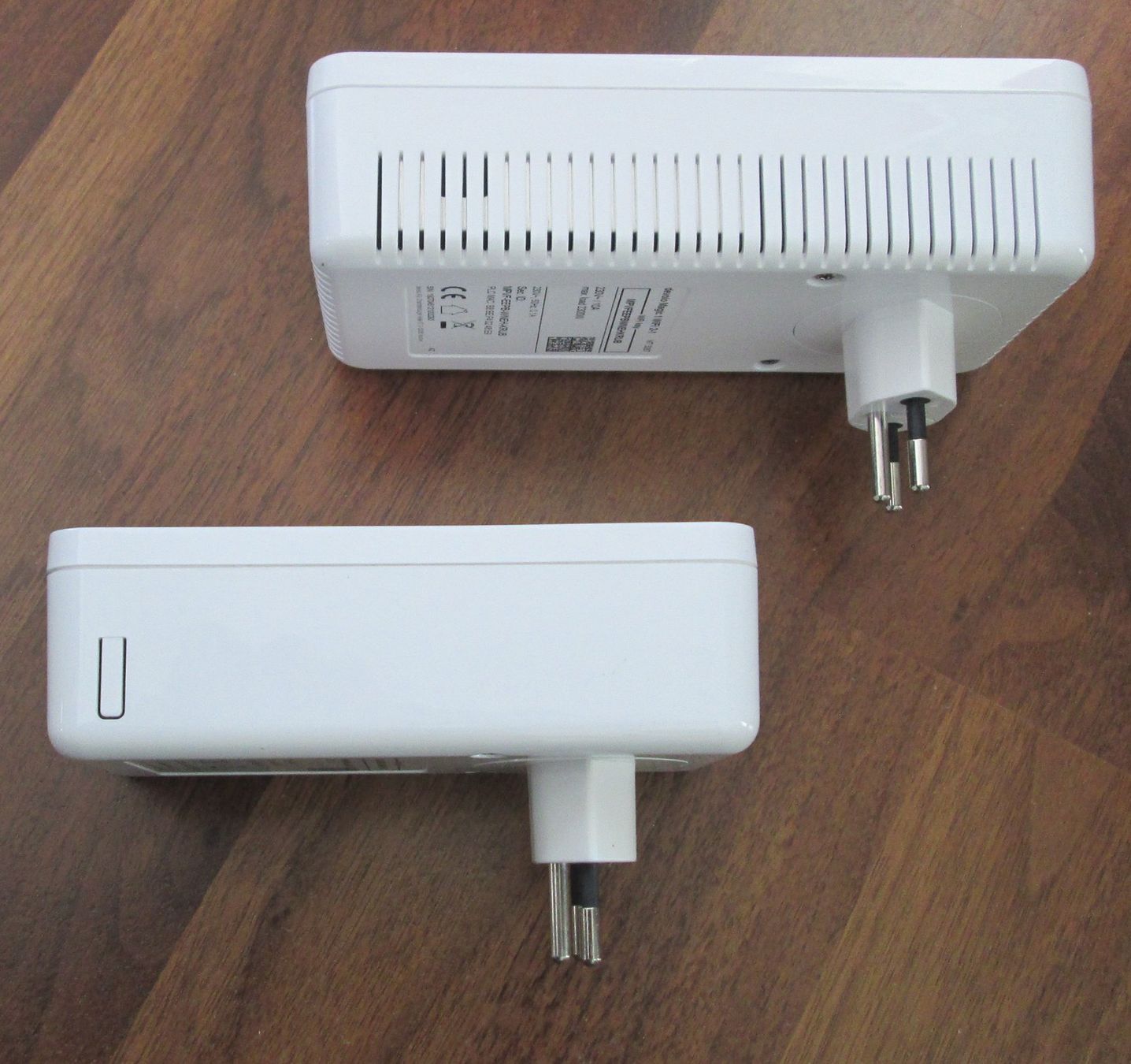Devolo Laufwerke & Adapter: Devolo Magic 1 LAN & WiFi Adapter Set - Starter Kit! – Gebraucht aus döttingen von Gorbs1 6