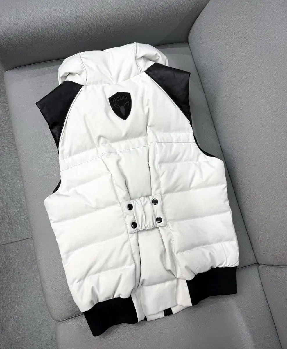 Gilet & Giacche senza maniche: Gilet NOBIS – Usato da Leysin venduto da Plongeurfou 1