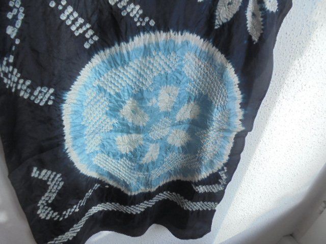 Foulard & Sciarpe: Seidenschal Schwarz, Hellblau, Weiss aus Japan – Usato da Hinwil venduto da Glasperlen 2