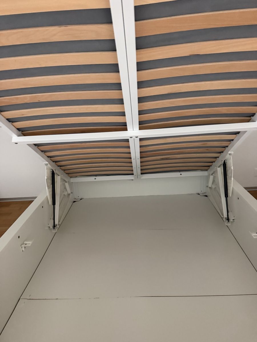 Betten: IKEA Bett + Matratze 140x200 – Gebraucht aus Ittigen von bsf_tne3 3