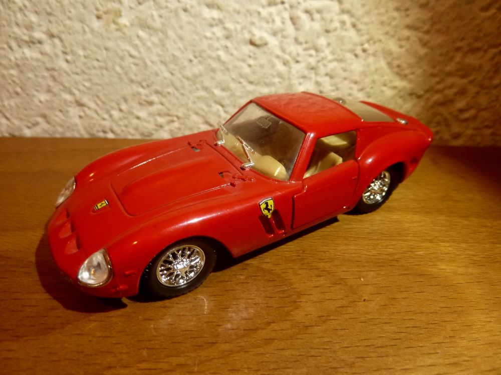 Solido Ferrari 250 GTO 1963 G.Prix Modellauto 1:43 (Neu (gemäss
