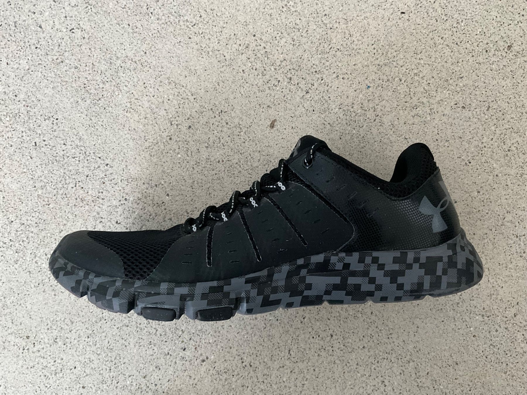 Under Armour Scarpe da uomo: Under Armour Micro G Limitless TR 2 SE – 44.5 – Usato da Zürich venduto da Matz2001 1