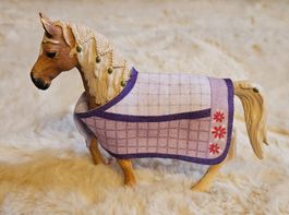 Schleich Stute mit Decke