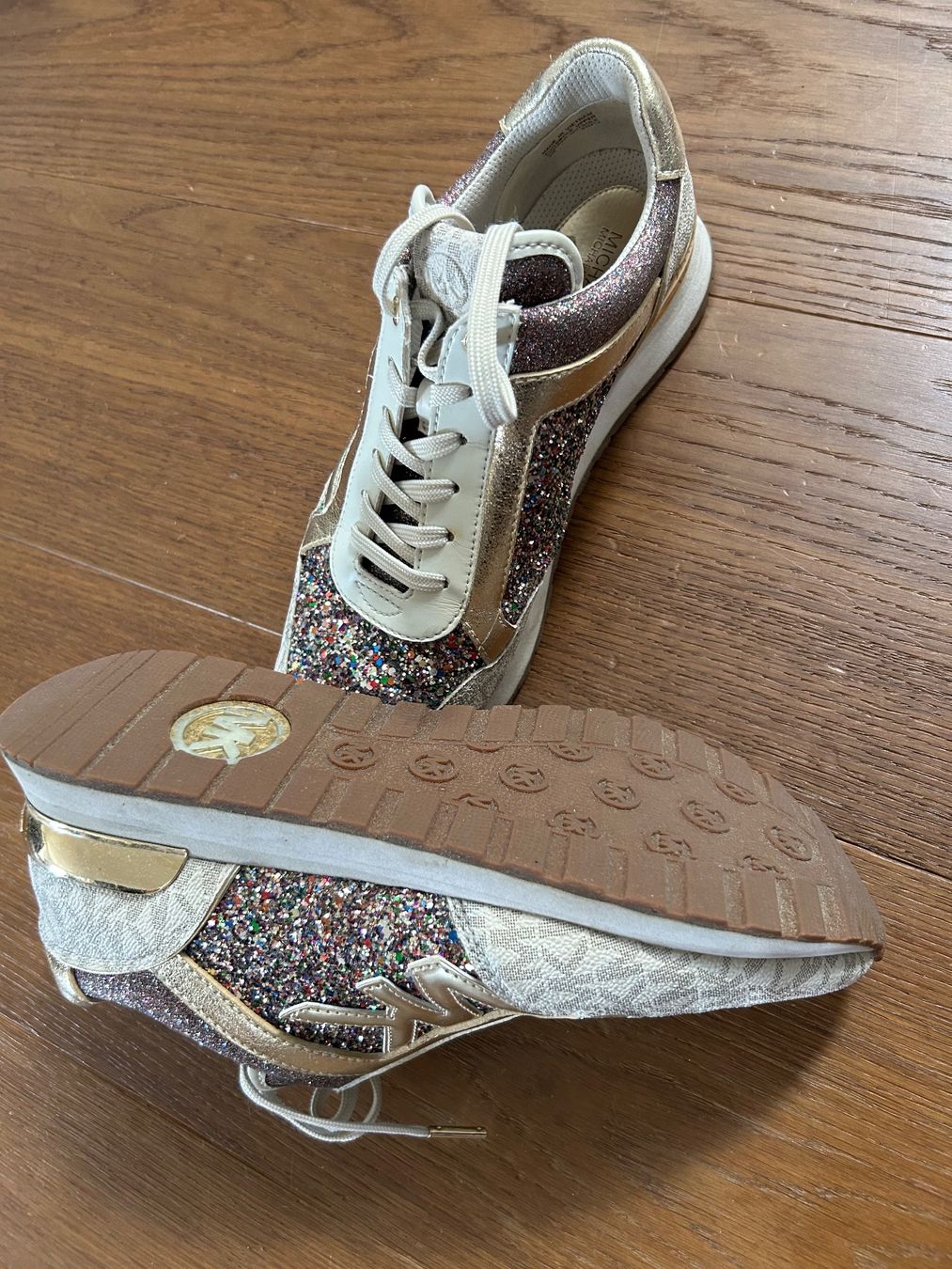 Michael Kors Scarpe da donna: Turnschuhe Michael Kors mit Strass – Usato da Schwyz venduto da lookatit 2