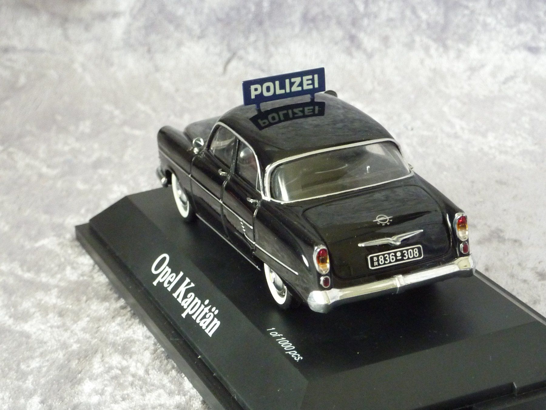 Schuco Modellini d'auto: Opel Kapitän Polizei 1:43 – Nuovo (secondo la descrizione) da Dürrenäsch venduto da modellautos4you 4