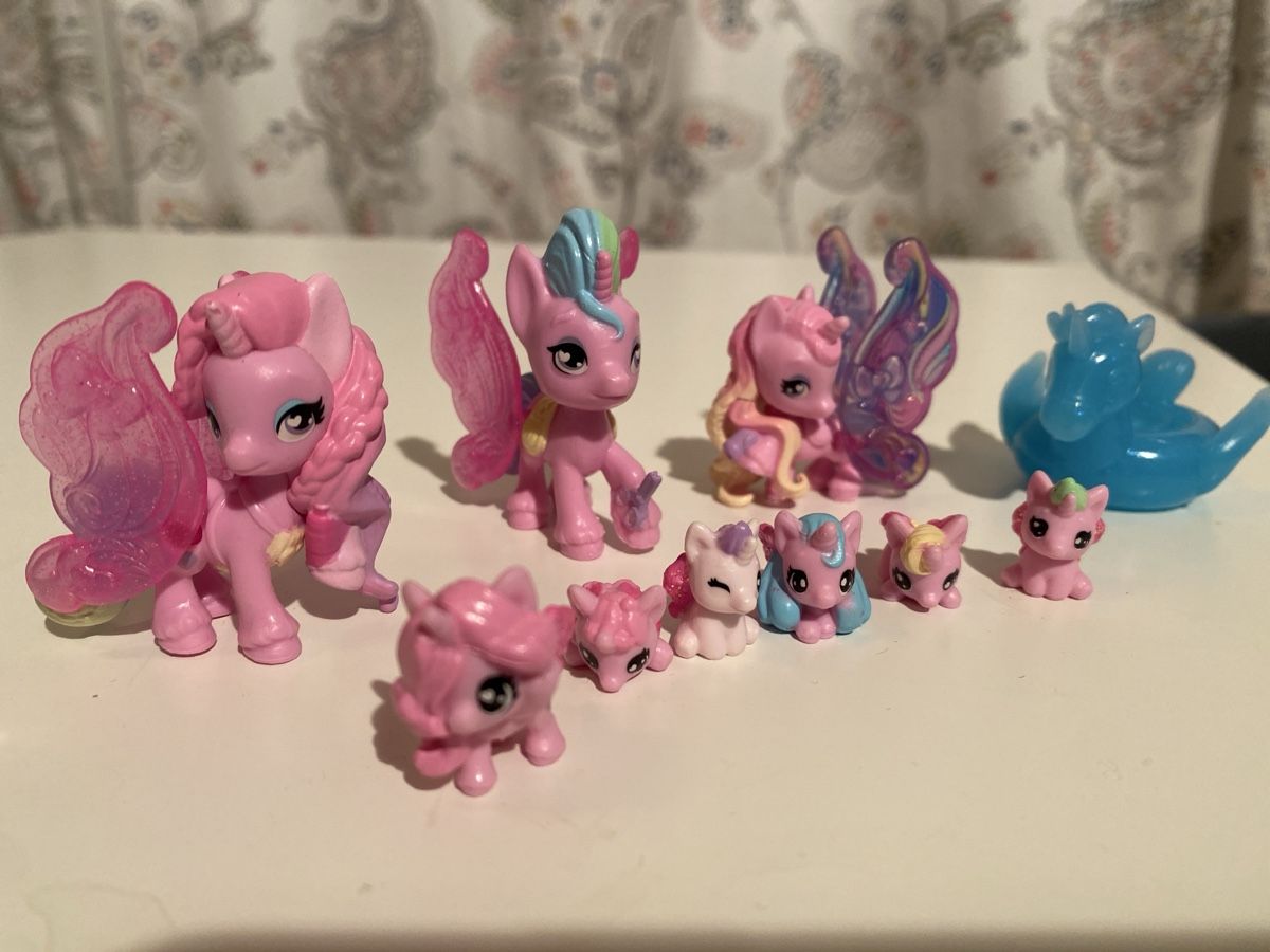 Hatchimals Giocattoli: Hatchimals Einhorn-Familie – Usato da Windisch venduto da Rageetli2