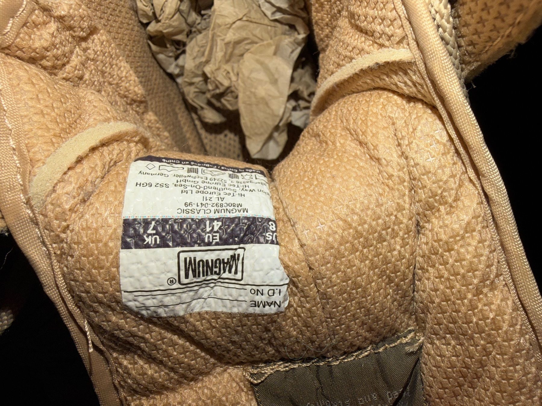 Herrenschuhe: HI - TECH Classic Boot Magnum desert - Essential Equipment – Gebraucht aus Ascona von lovesvirus 2