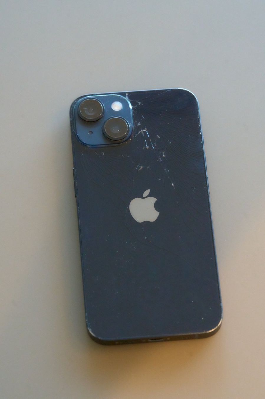 Apple Telefoni cellulari / Smartphones: iPhone 14 Midnight 128Go – Usato da Zürich venduto da jlabelle 5