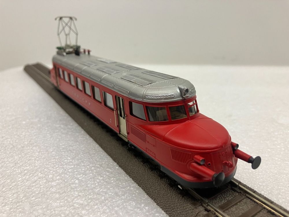 Swiss Modelleisenbahnen: smf ag CHF 1981 H0= schöner roter Pfeil - Messing Swiss Made – Gebraucht aus Thun von retoolinoo 4