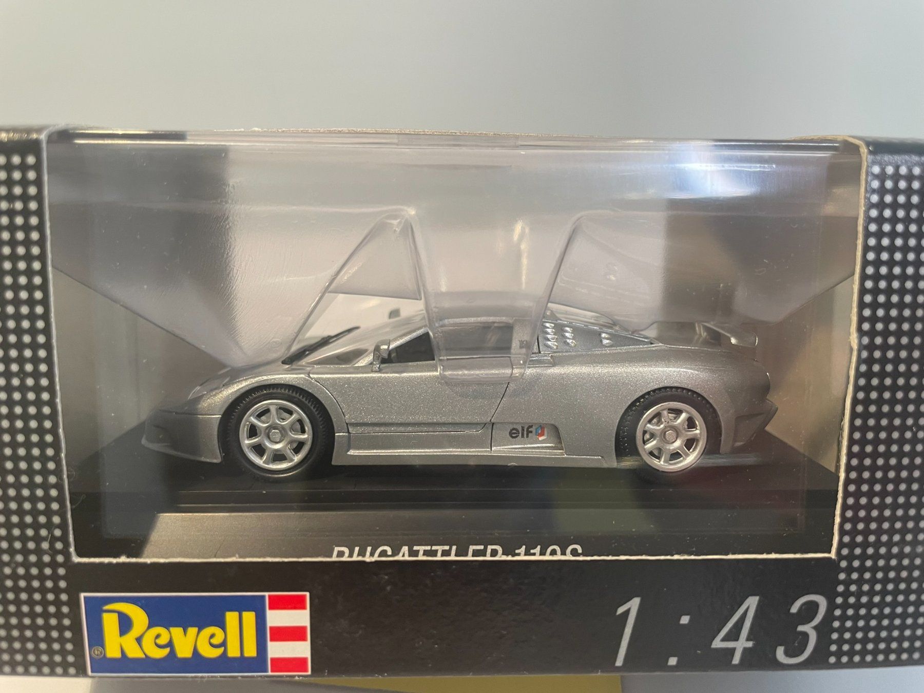 Revell Modellini d'auto: Revell Bugatti EB 110S – Nuovo e nell'imballaggio originale da Bättwil venduto da Samuel_Wyss