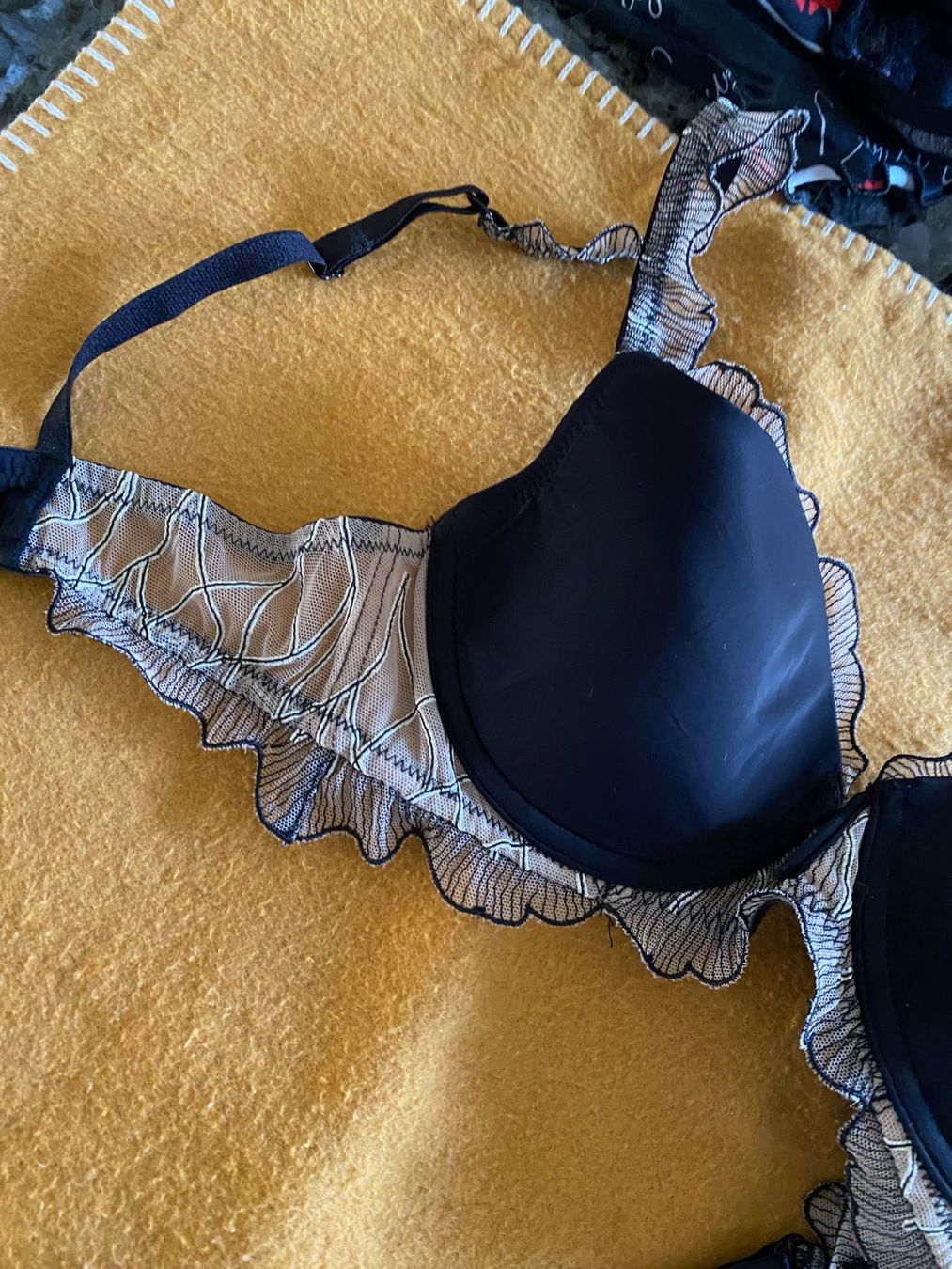 Beldona Altra biancheria intima: Beldona BH 75B – Nuovo (secondo la descrizione) da Allenwinden venduto da Obalu 2