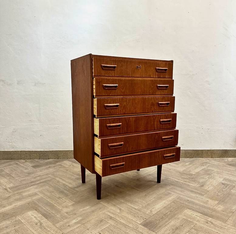 Cassettiere: Mid Century dänische teak Kommode – Usato da basel venduto da futureforyesterday 3