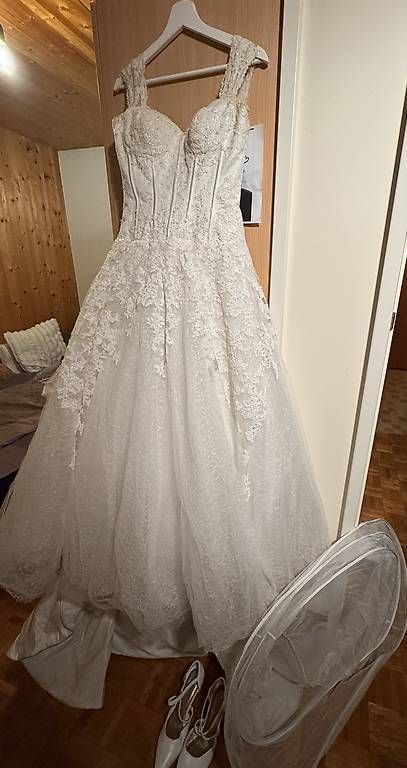 Robes: Brautkleid Grösse S  – D'occasion à Bad Ragaz par mor_d7kw 3