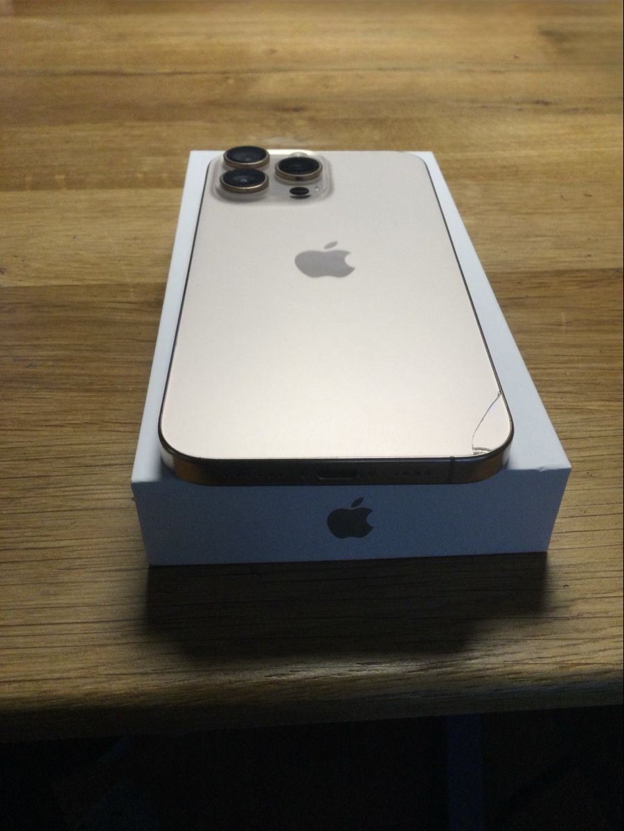 Apple Portables: Iphone 16 pro Max Desert Titanium 256GB – D'occasion à Neuenhof par ema_yl96 1
