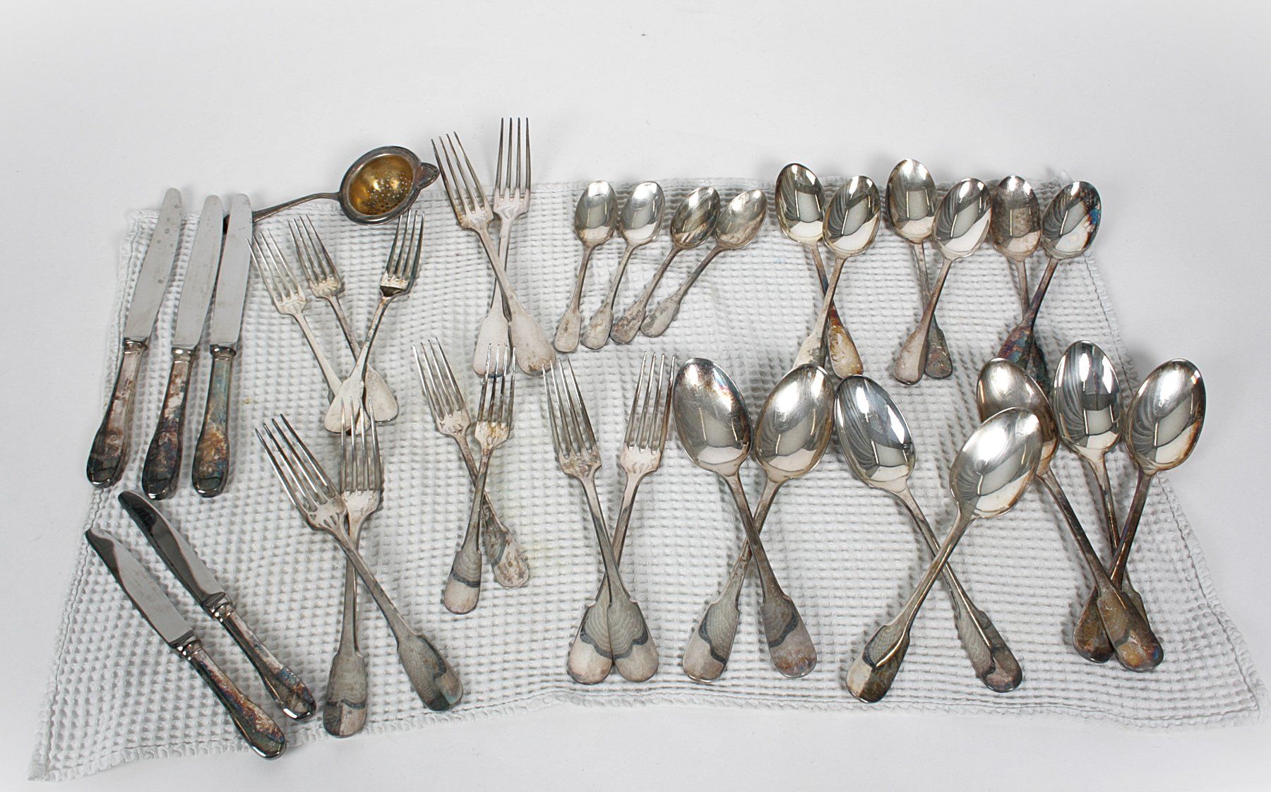 Christofle Set di posate: CHRISTOFLE Cluny versilbertes Besteck – Usato da Zollikofen venduto da Restwert_Zollikofen 1