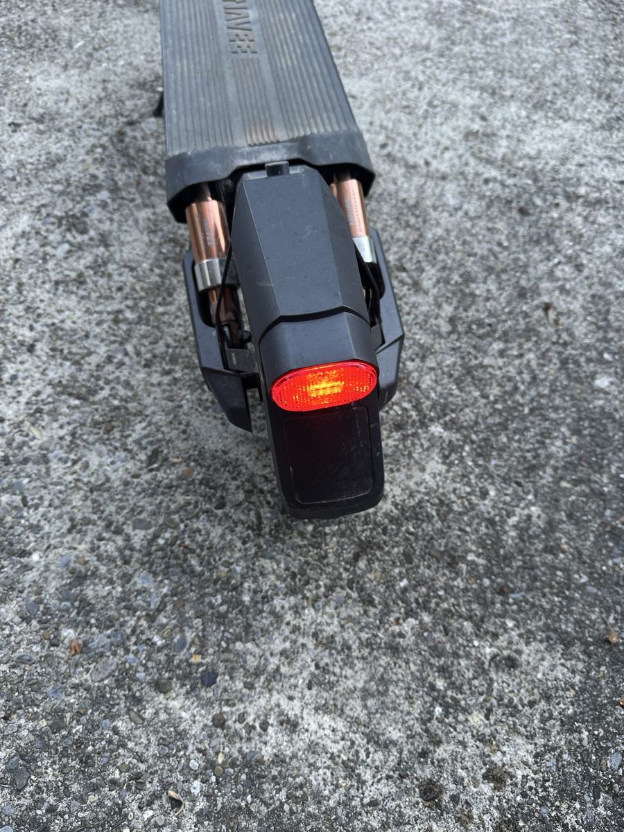 Scooters: Electro Trottinett ab 1.- – Défectueux à Bronschhofen par -BeeN- 3