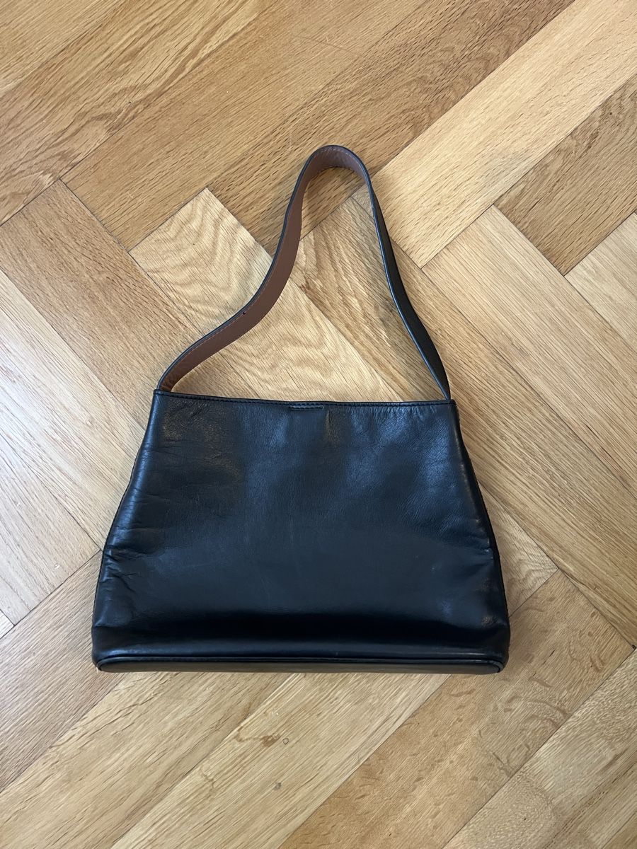 Borse da donna: Echtleder Schultertasche  – Usato da Basel venduto da sof_rk2j