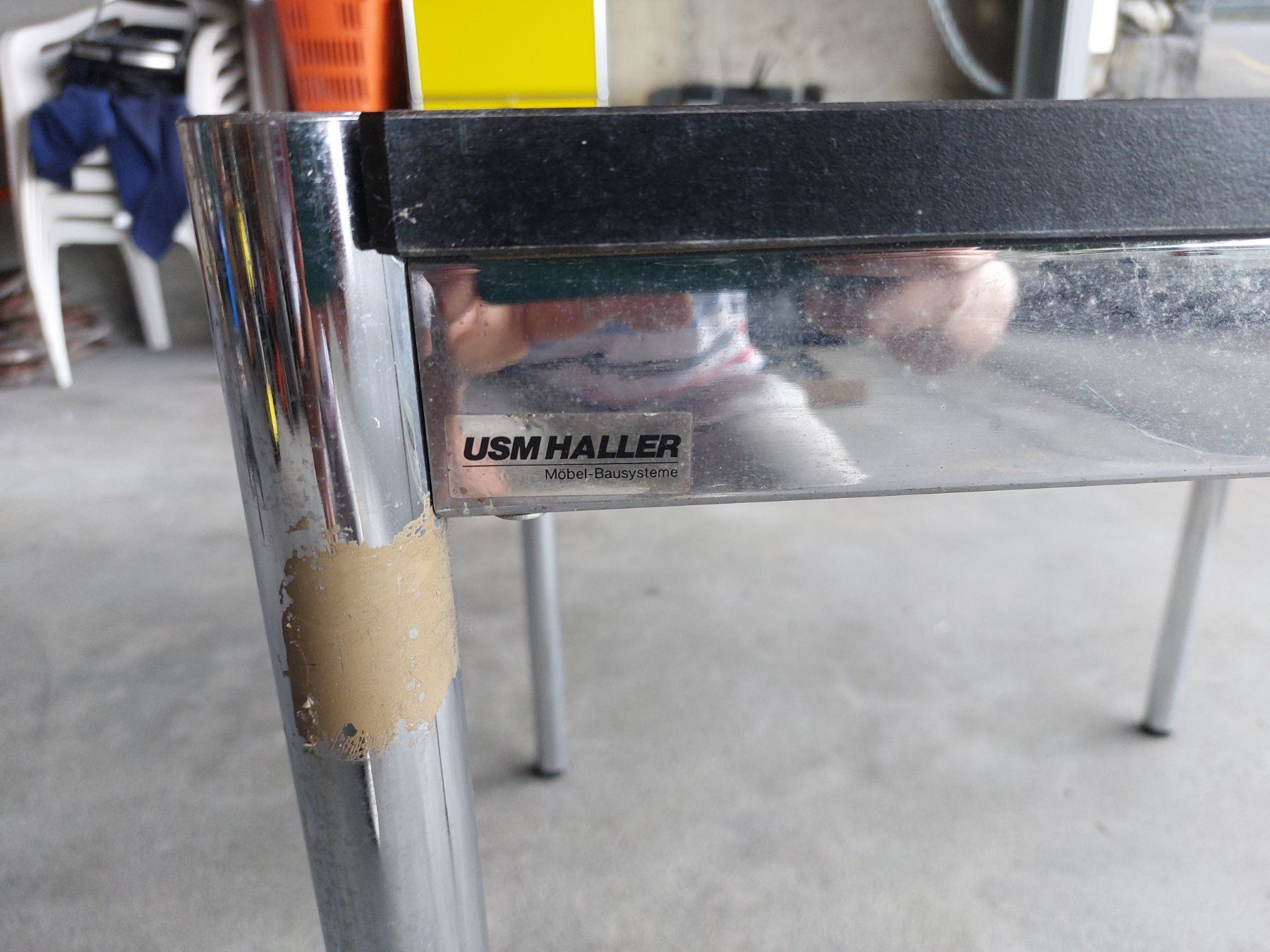 USM Tavoli: Tisch USM Haller 75x75x68 cm – Usato da Fürigen venduto da pil_5dm8 2