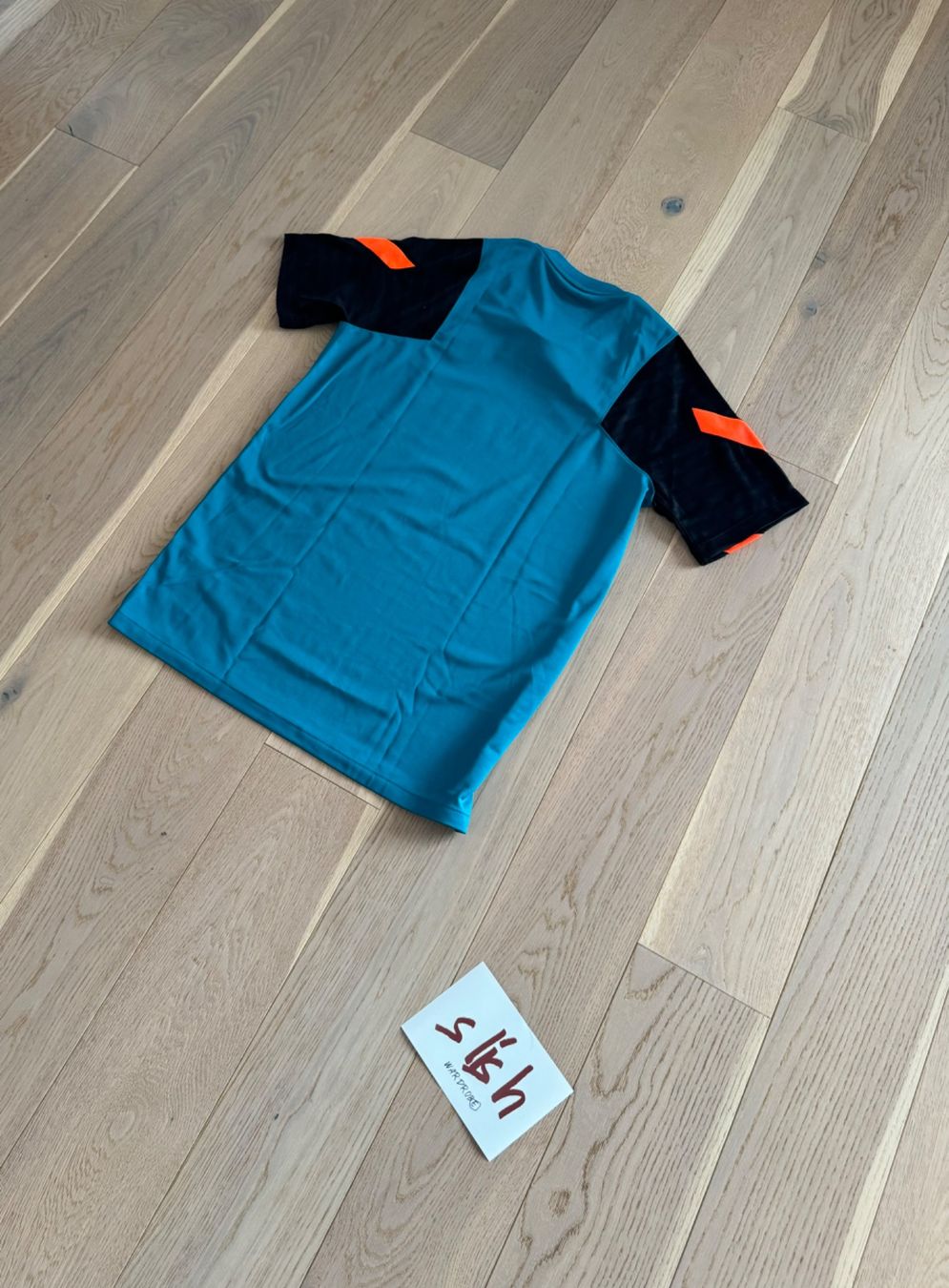Adidas Leibchen & Hosen: Chelsea training shirt 2022-2023 – Gebraucht aus La Chaux-de-Fonds von slishwardrobe 2