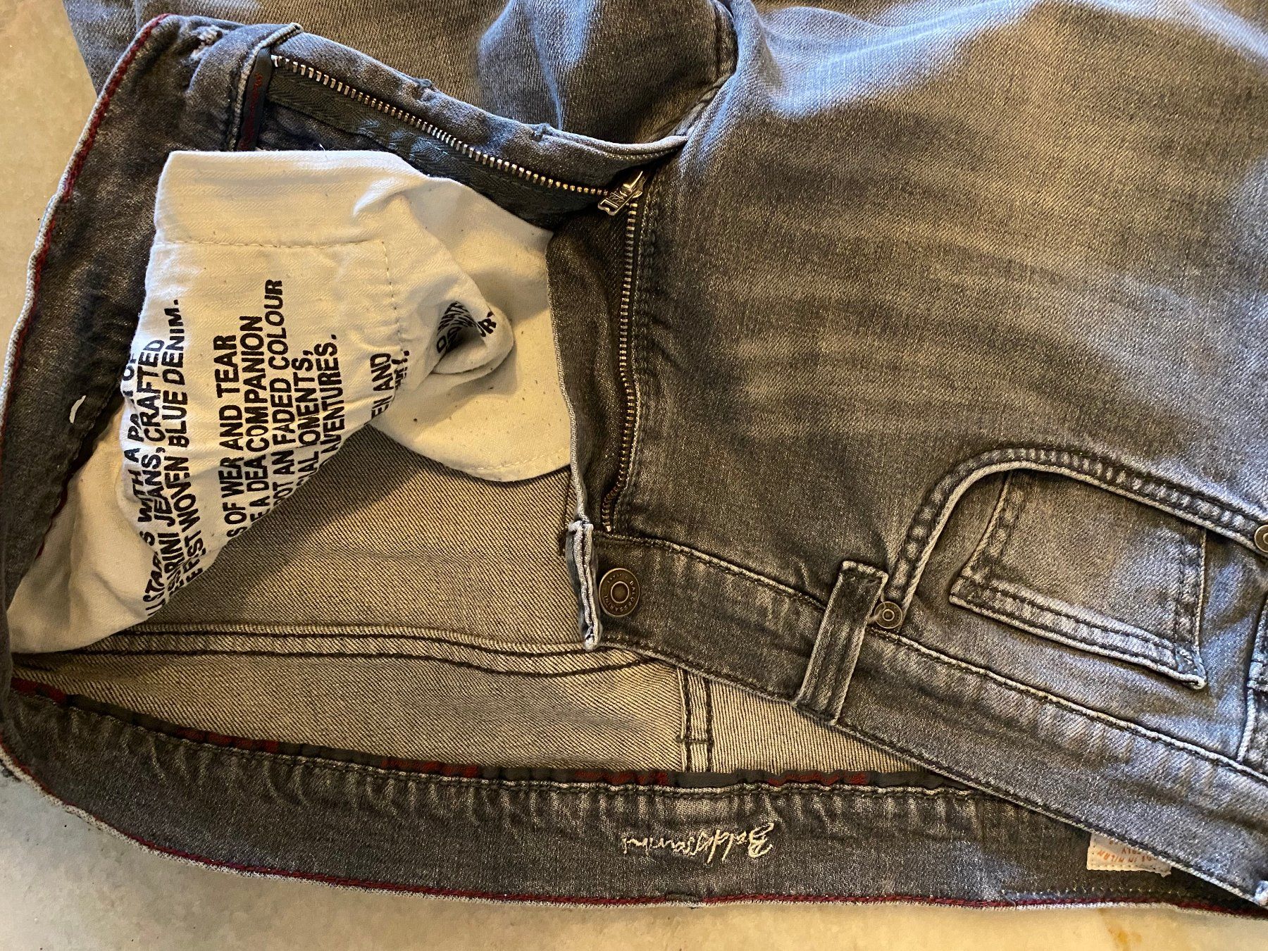 Baldessarini Jeans: Herren Baldessarini Jeans – Usato da Hinteregg venduto da Cadi1 2