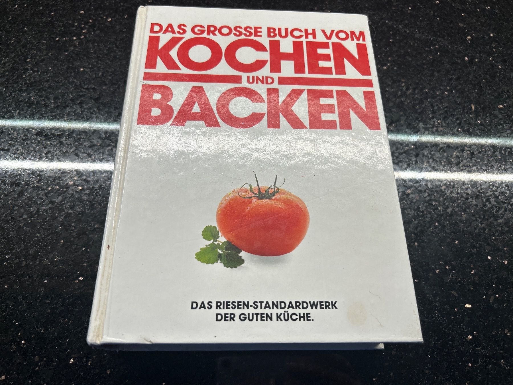 Libri: DAS GROSSE BUCH VOM KOCHEN UND BACKEN KOCHBUCH – Usato da Regensdorf venduto da Spyke55