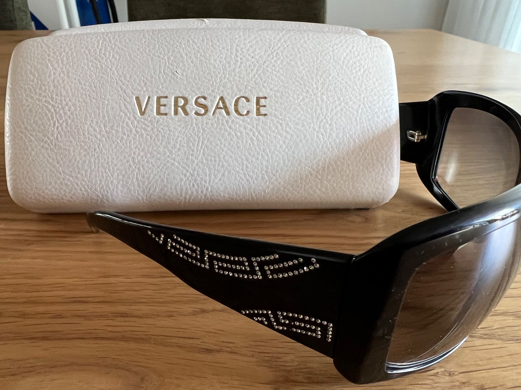 Versace Occhiali & Lenti: VERSACE Sonnenbrille Damen – Usato da Brütten venduto da mcstern 2