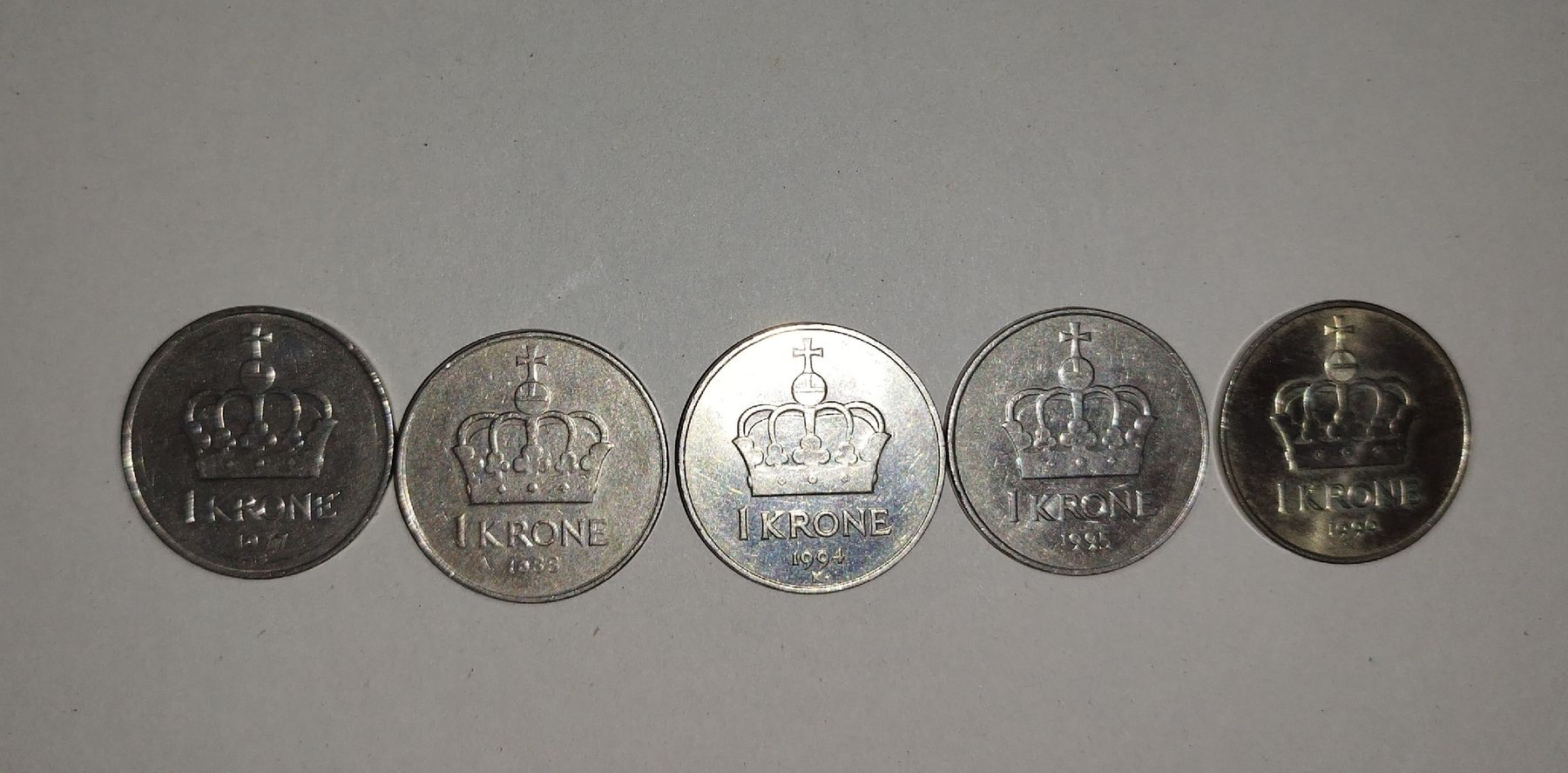 Tutti le monete: 5x Norwegen 1 Krone Münzen – Usato da Walkringen venduto da ani_6bgd