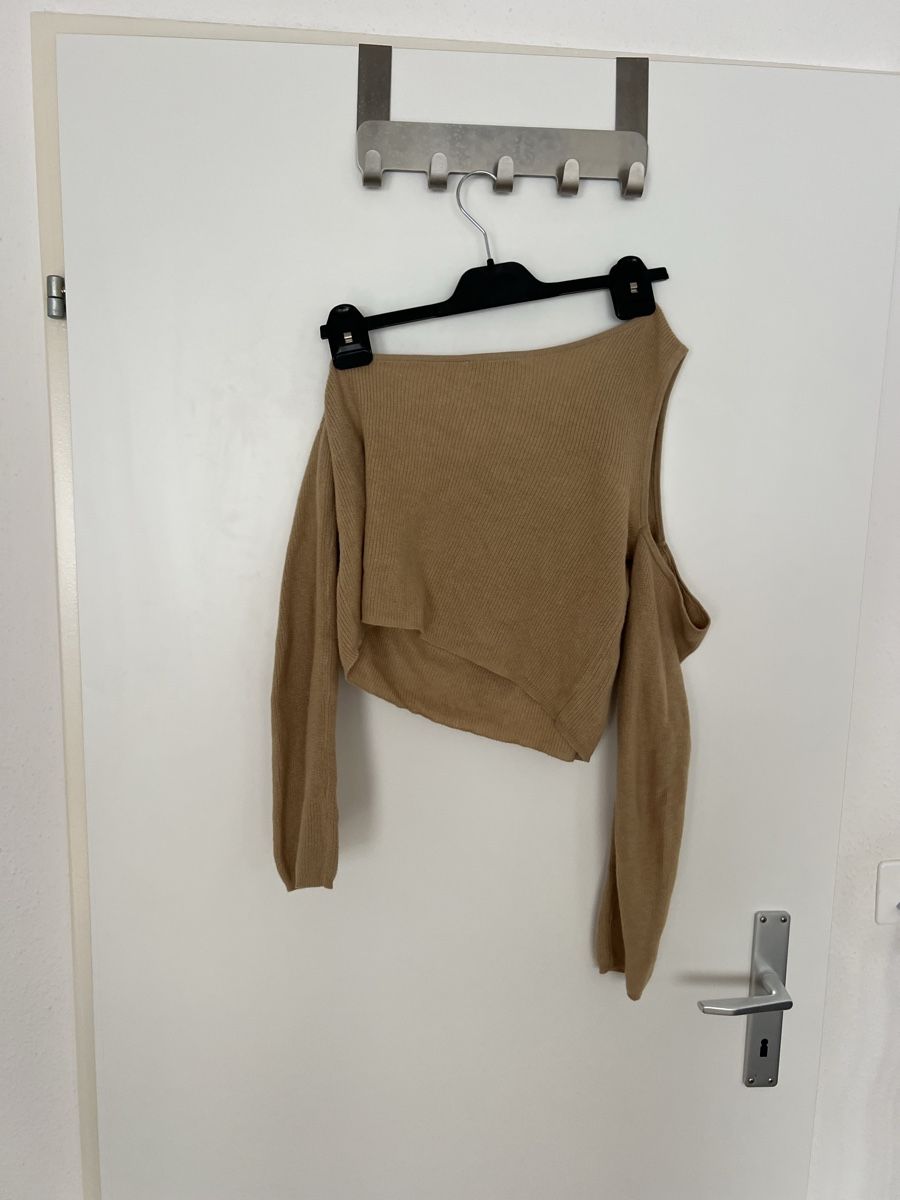 Stradivarius Top: Stradivarius Stricktop asymmetrisch, Gr. L, trendy – Usato da Wattwil venduto da skr_94 4