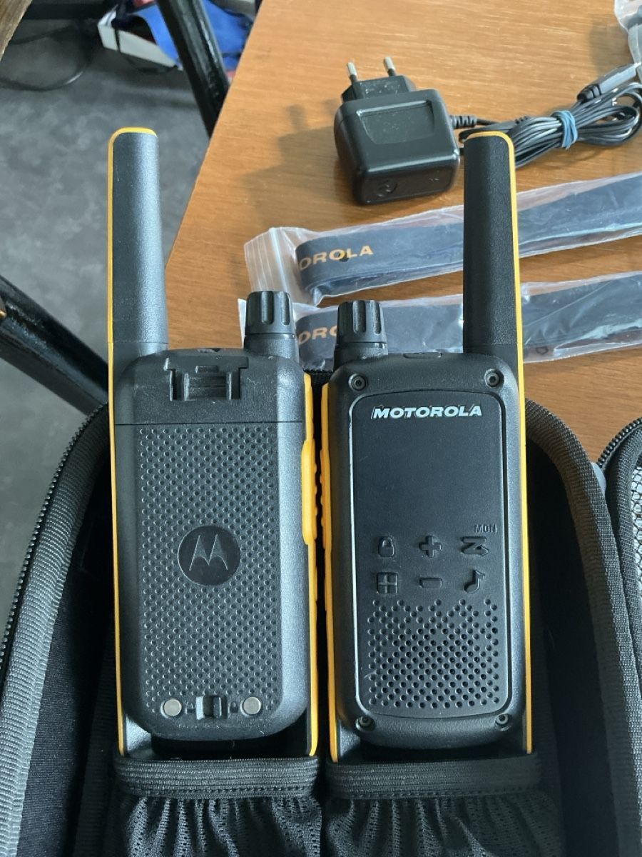 Motorola Funktechnik: Motorola Talkabout T82 Extreme – Neu (gemäss Beschreibung) aus Zürich von lbuedenbender 3